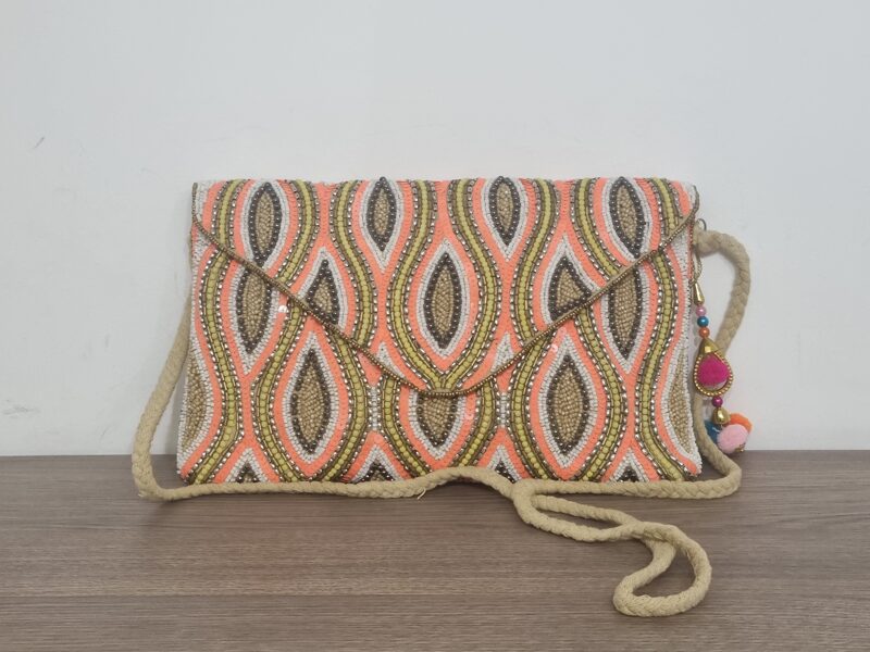 Pochette perles 